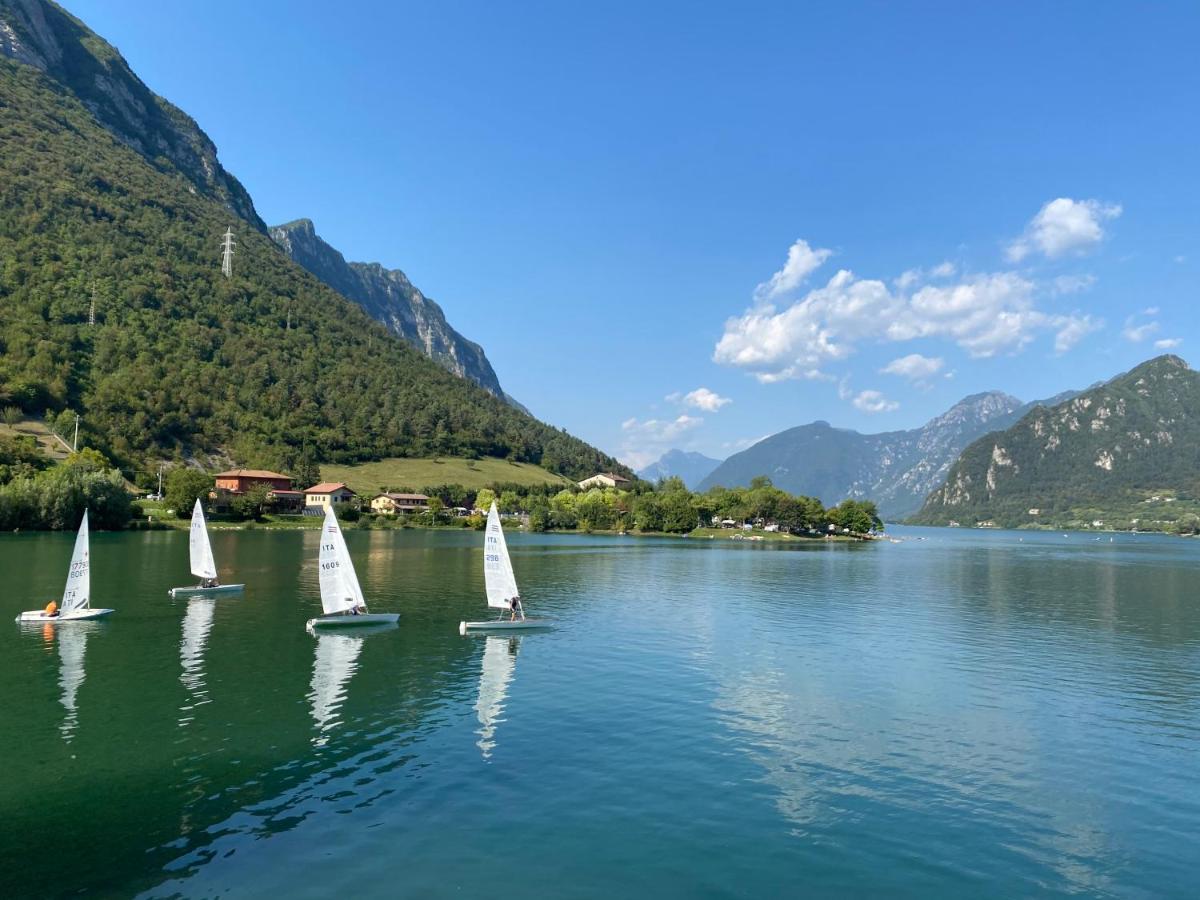 Casa Carla, Bis 4 Personen, Garten, Balkon Mit Blick Auf Den See Und Die Berge Crone Bagian luar foto