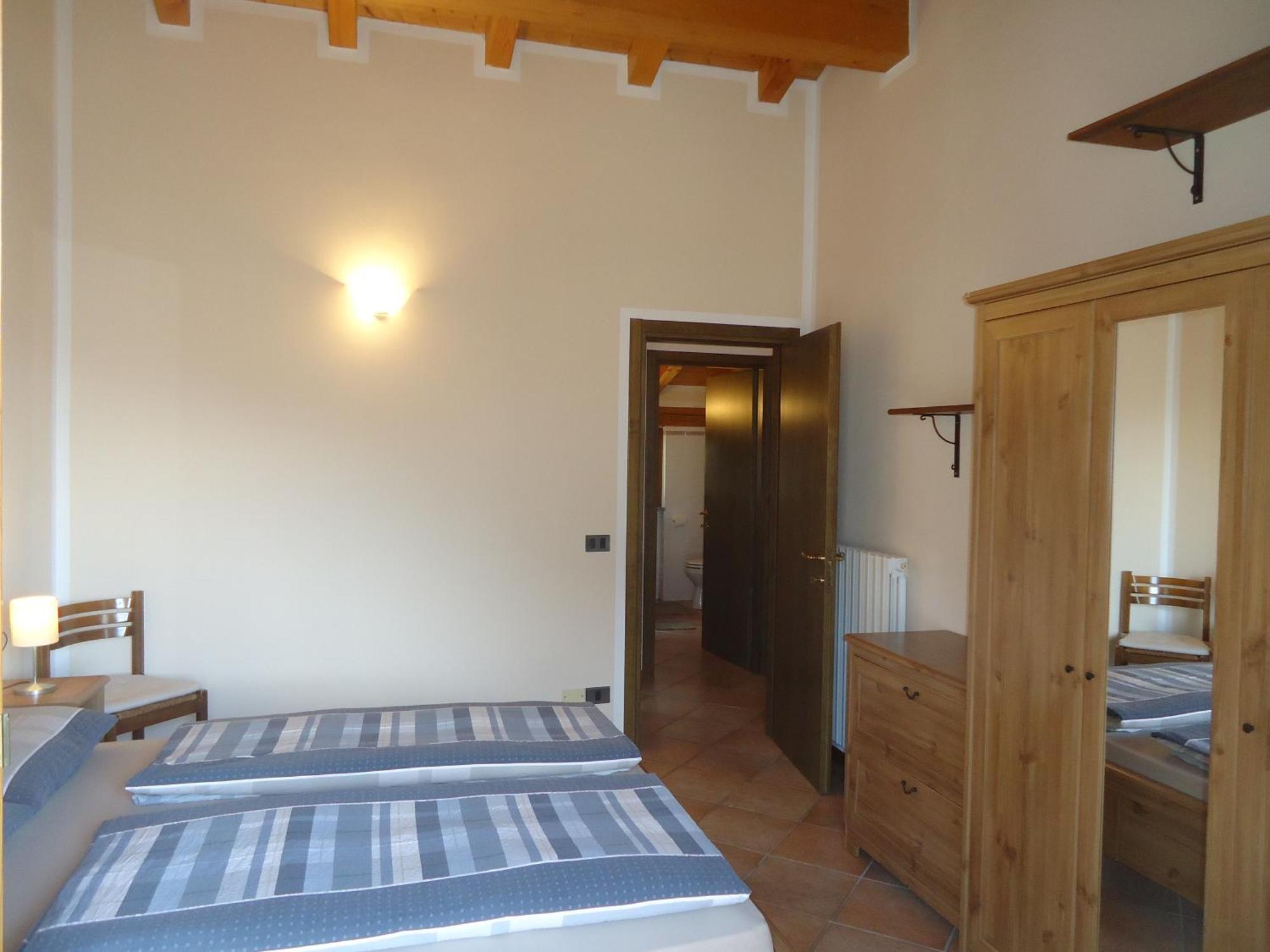Casa Carla, Bis 4 Personen, Garten, Balkon Mit Blick Auf Den See Und Die Berge Crone Bagian luar foto