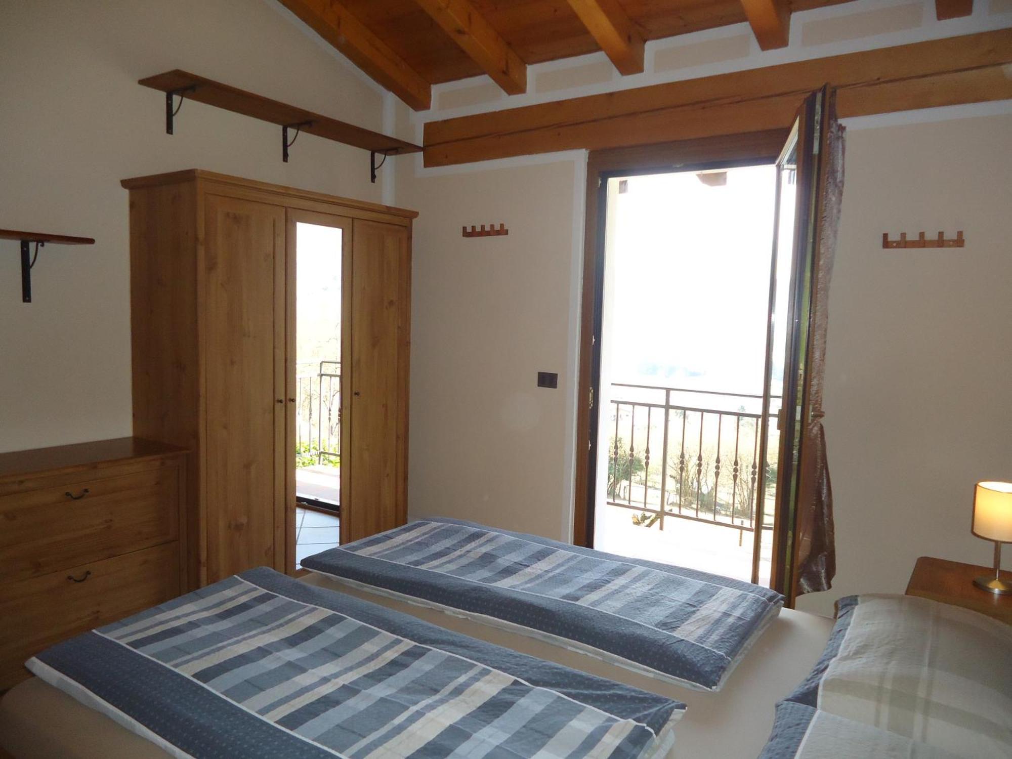 Casa Carla, Bis 4 Personen, Garten, Balkon Mit Blick Auf Den See Und Die Berge Crone Bagian luar foto