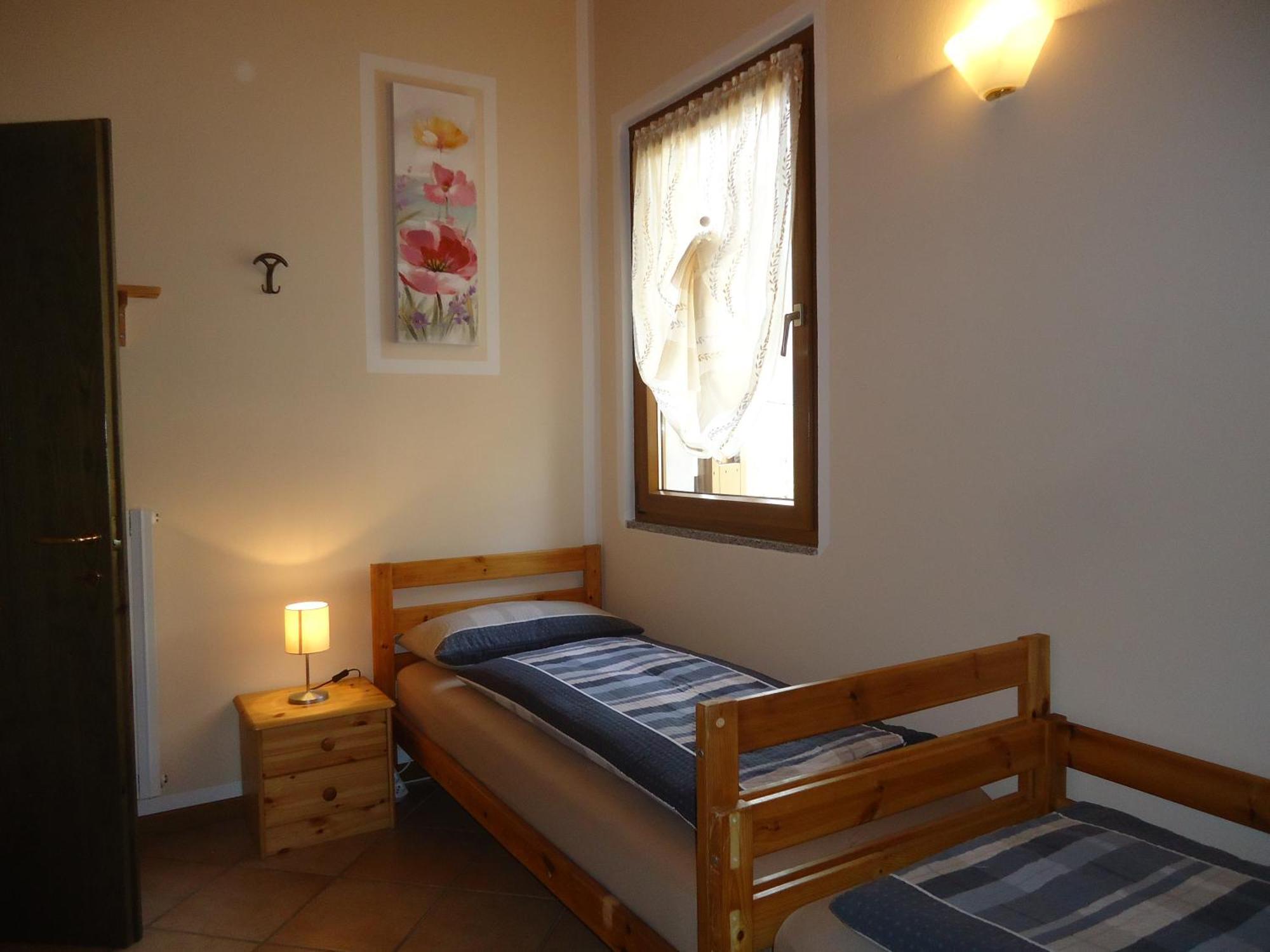 Casa Carla, Bis 4 Personen, Garten, Balkon Mit Blick Auf Den See Und Die Berge Crone Bagian luar foto