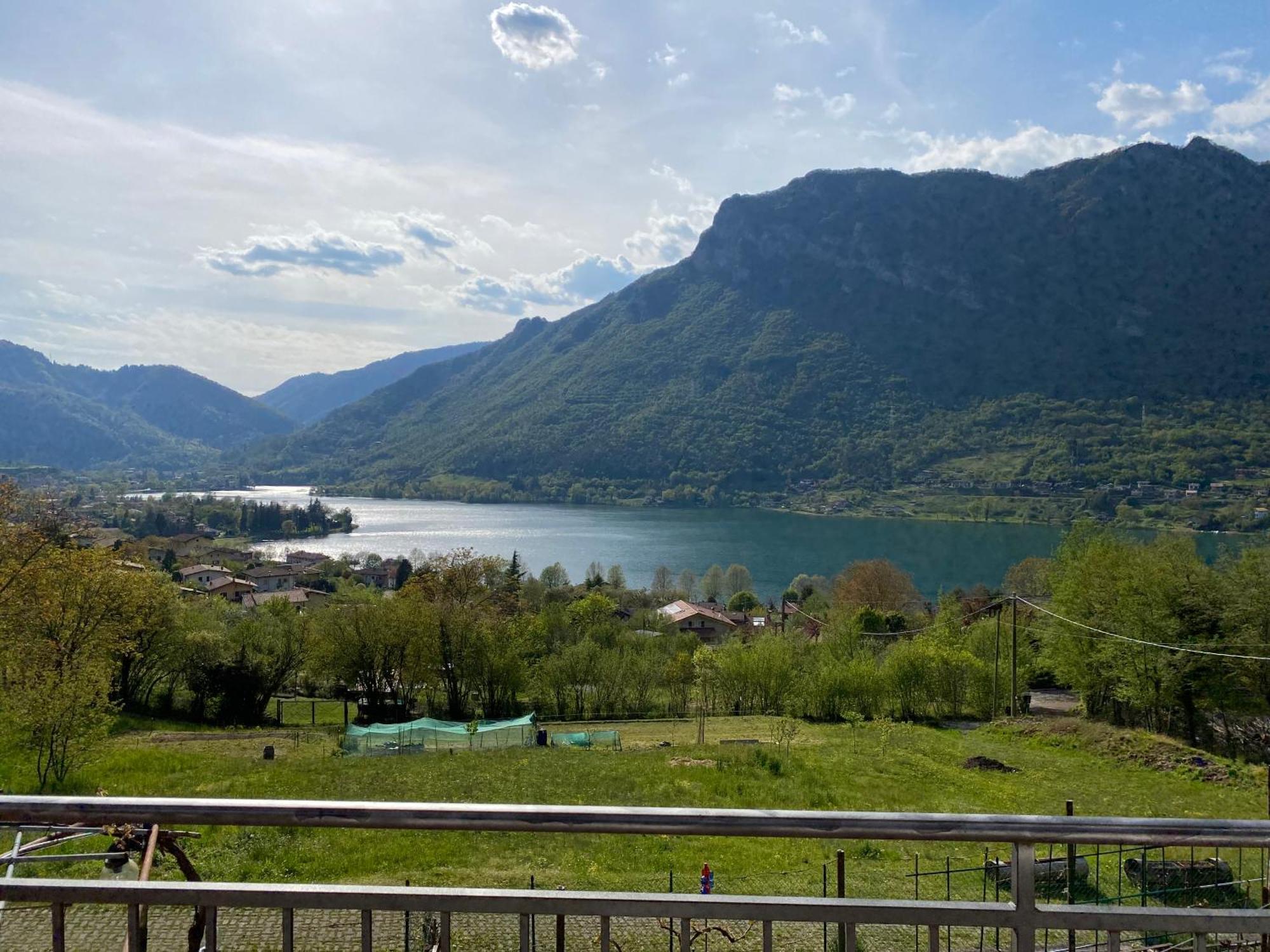 Casa Carla, Bis 4 Personen, Garten, Balkon Mit Blick Auf Den See Und Die Berge Crone Bagian luar foto